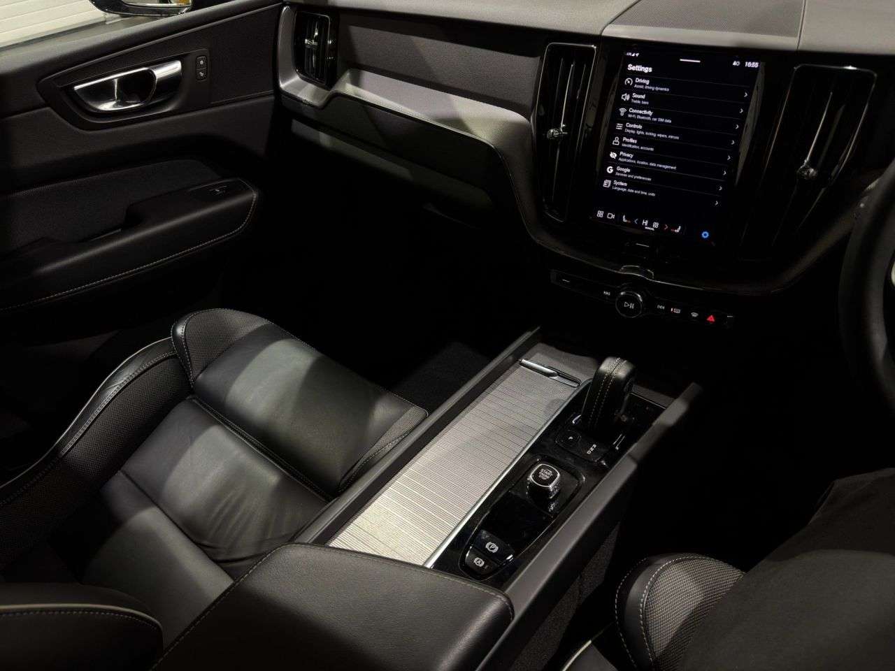 2022 VOLVO XC60 2022 VOLVO XC60