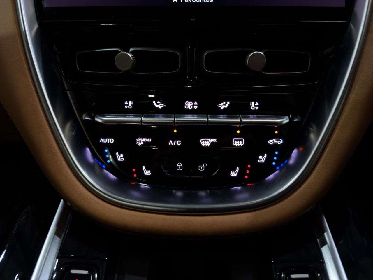 2020 ASTON MARTIN DBX 2020 ASTON MARTIN DBX