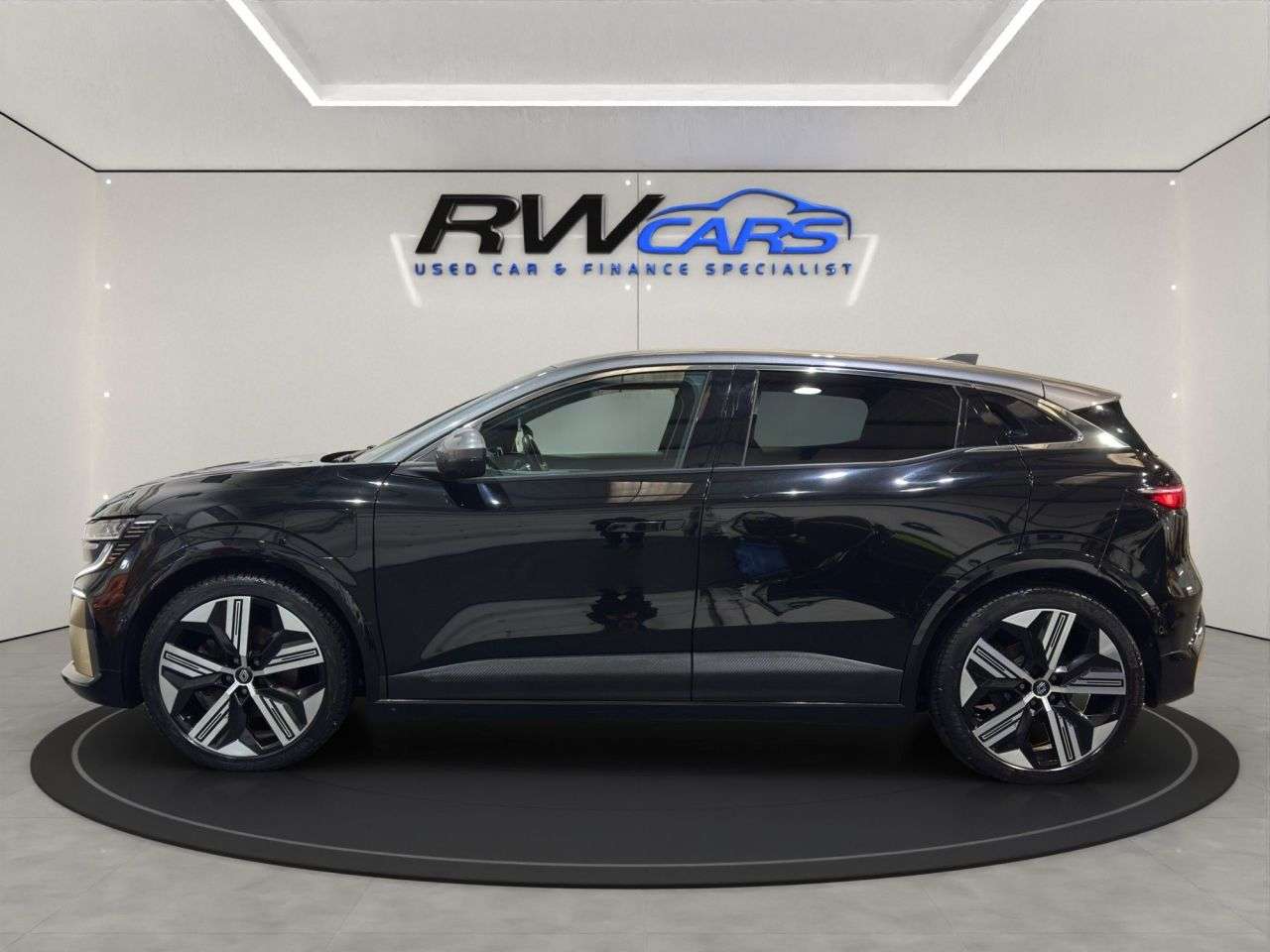 A 2022 RENAULT MEGANE E-TECH 60kWh launch edition Hatchback 5dr Electric Auto (220 ps) A 2022 RENAULT MEGANE E-TECH 60kWh launch edition Hatchback 5dr Electric Auto (220 ps)