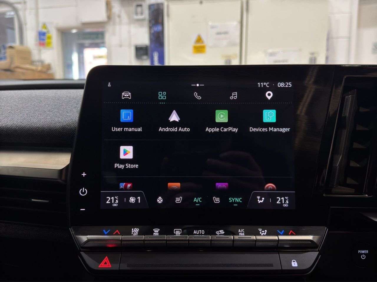 2022 RENAULT MEGANE E-TECH 2022 RENAULT MEGANE E-TECH