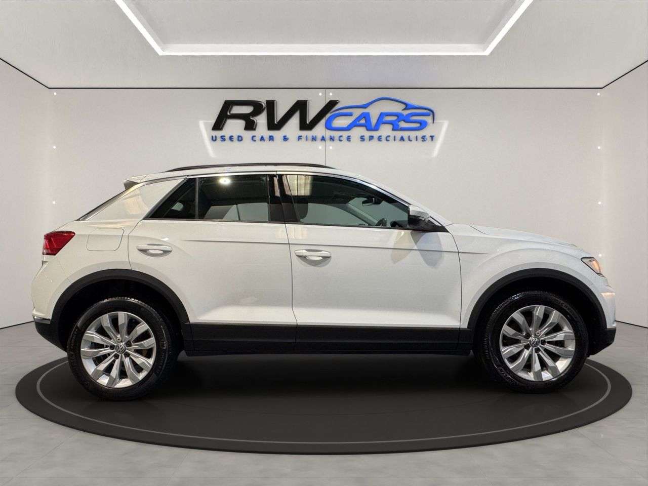 2020 VOLKSWAGEN T-ROC 2020 VOLKSWAGEN T-ROC