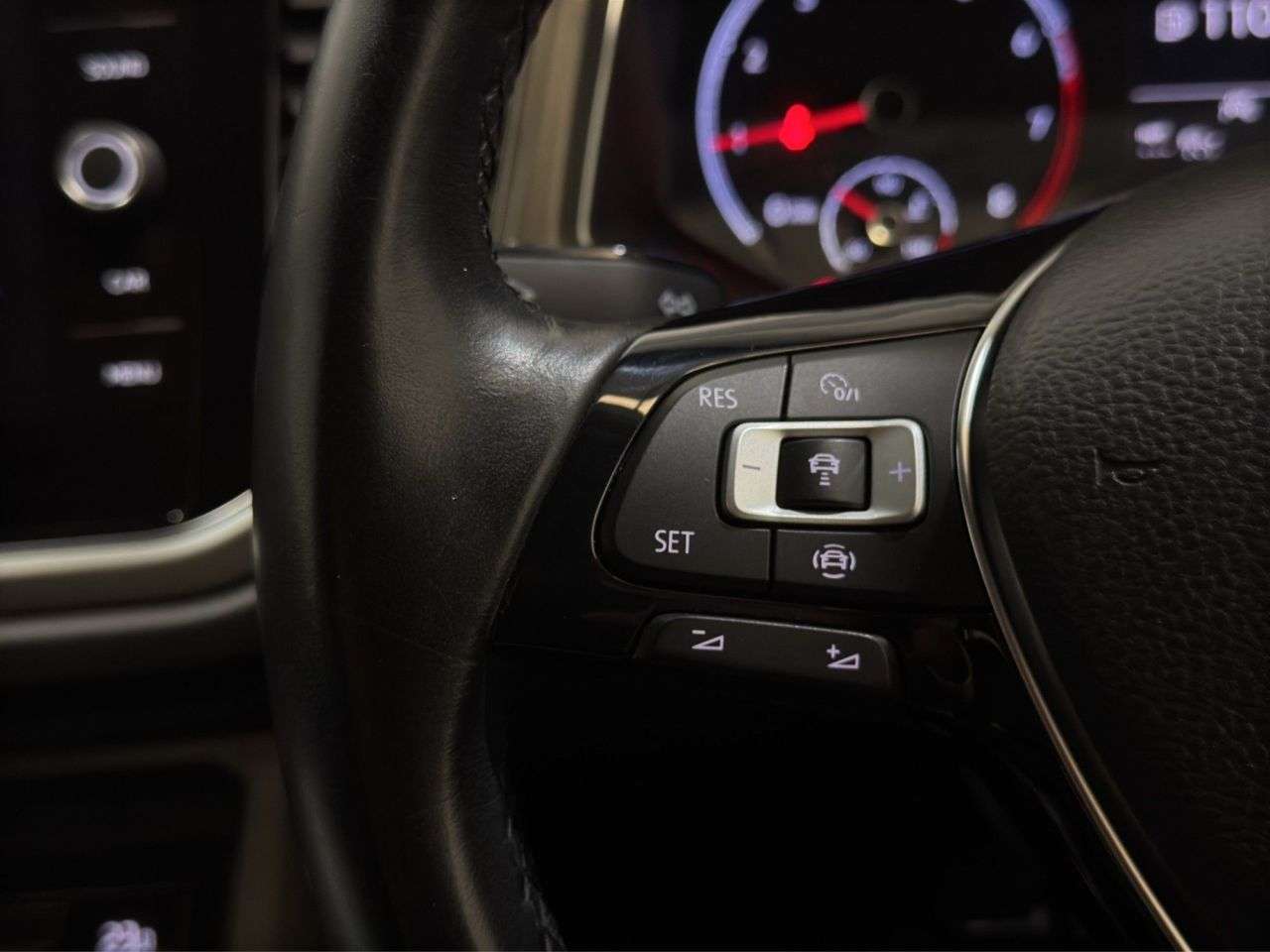 2020 VOLKSWAGEN T-ROC 2020 VOLKSWAGEN T-ROC