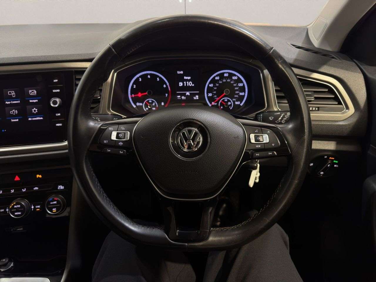 2020 VOLKSWAGEN T-ROC 2020 VOLKSWAGEN T-ROC