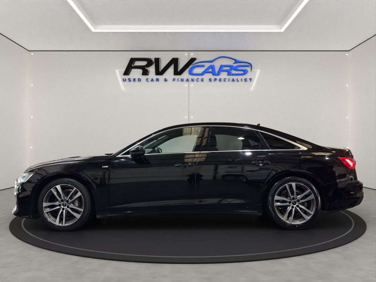 A 2023 AUDI A6 SALOON 2.0 TFSI 40 S line Saloon 4dr Petrol S Tronic Euro 6 (s/s) (204 ps) A 2023 AUDI A6 SALOON 2.0 TFSI 40 S line Saloon 4dr Petrol S Tronic Euro 6 (s/s) (204 ps)