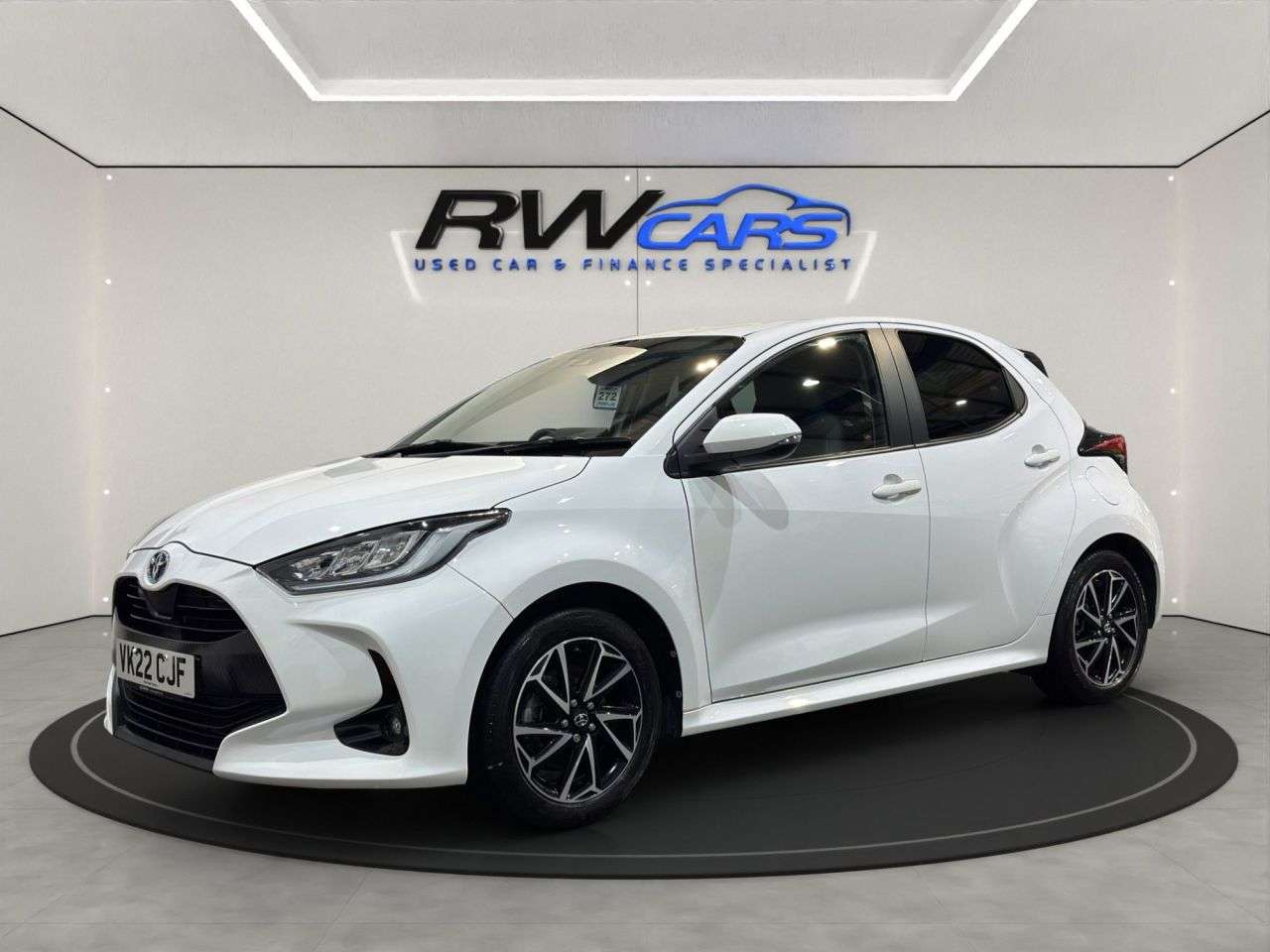 A 2022 TOYOTA YARIS 1.5 VVT-h Design Hatchback 5dr Petrol Hybrid E-CVT Euro 6 (s/s) (116 ps) A 2022 TOYOTA YARIS 1.5 VVT-h Design Hatchback 5dr Petrol Hybrid E-CVT Euro 6 (s/s) (116 ps)