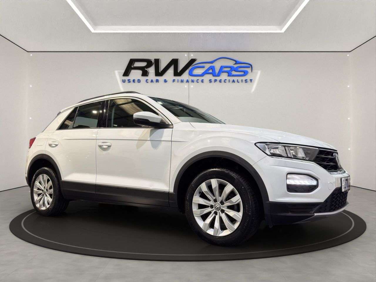 2020 VOLKSWAGEN T-ROC 2020 VOLKSWAGEN T-ROC