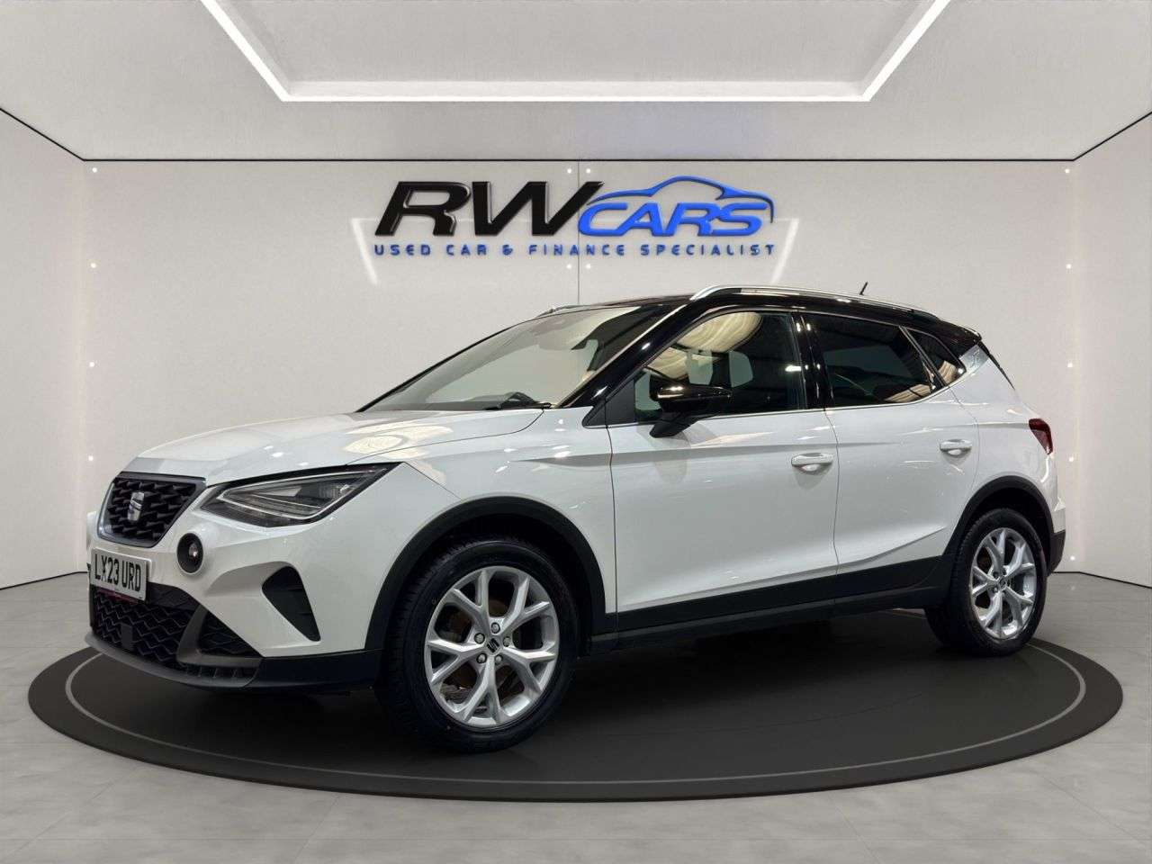 A 2023 SEAT ARONA 1.0 TSI FR SUV 5dr Petrol DSG Euro 6 (s/s) (110 ps) A 2023 SEAT ARONA 1.0 TSI FR SUV 5dr Petrol DSG Euro 6 (s/s) (110 ps)