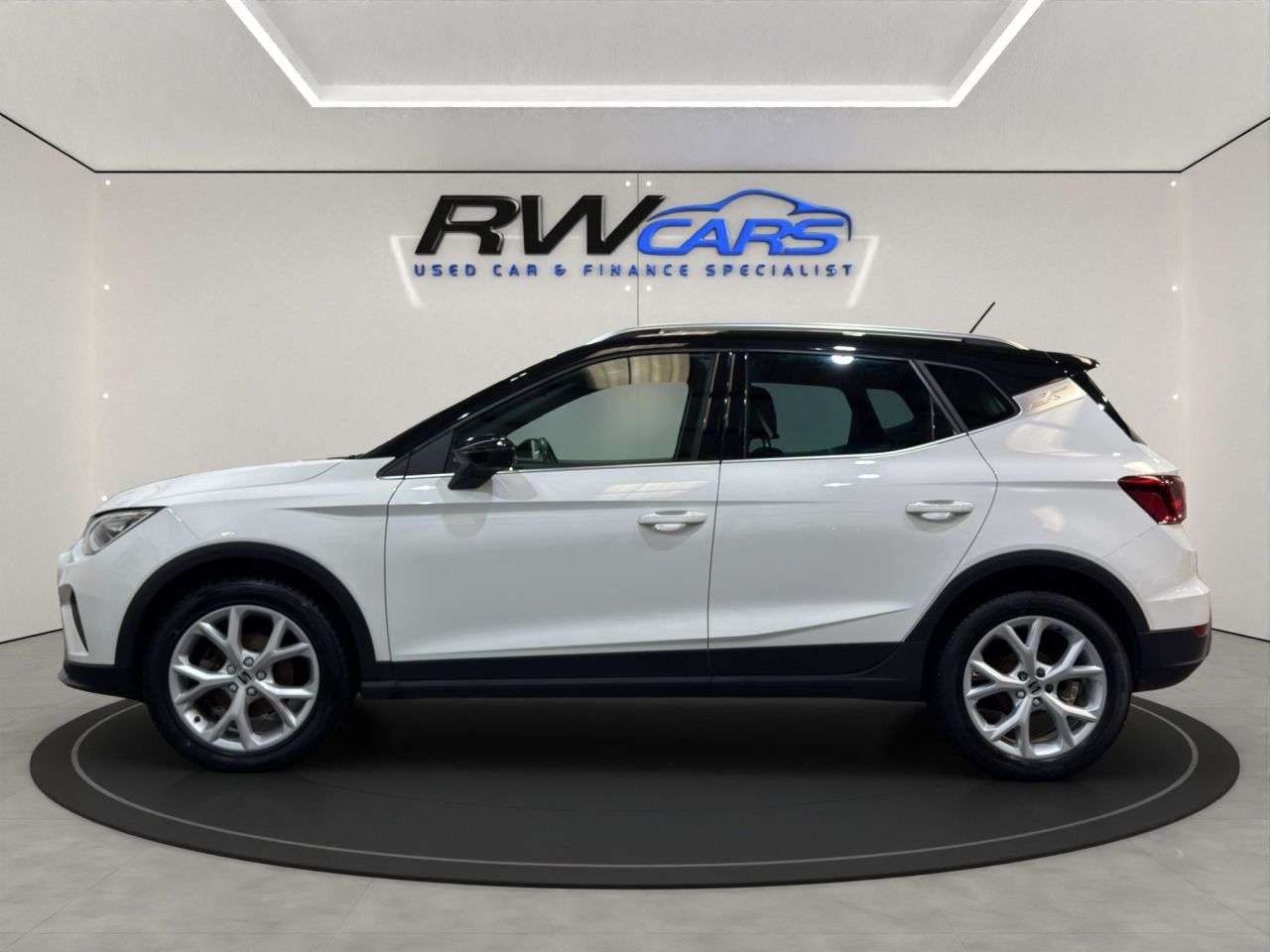 A 2023 SEAT ARONA 1.0 TSI FR SUV 5dr Petrol DSG Euro 6 (s/s) (110 ps) A 2023 SEAT ARONA 1.0 TSI FR SUV 5dr Petrol DSG Euro 6 (s/s) (110 ps)