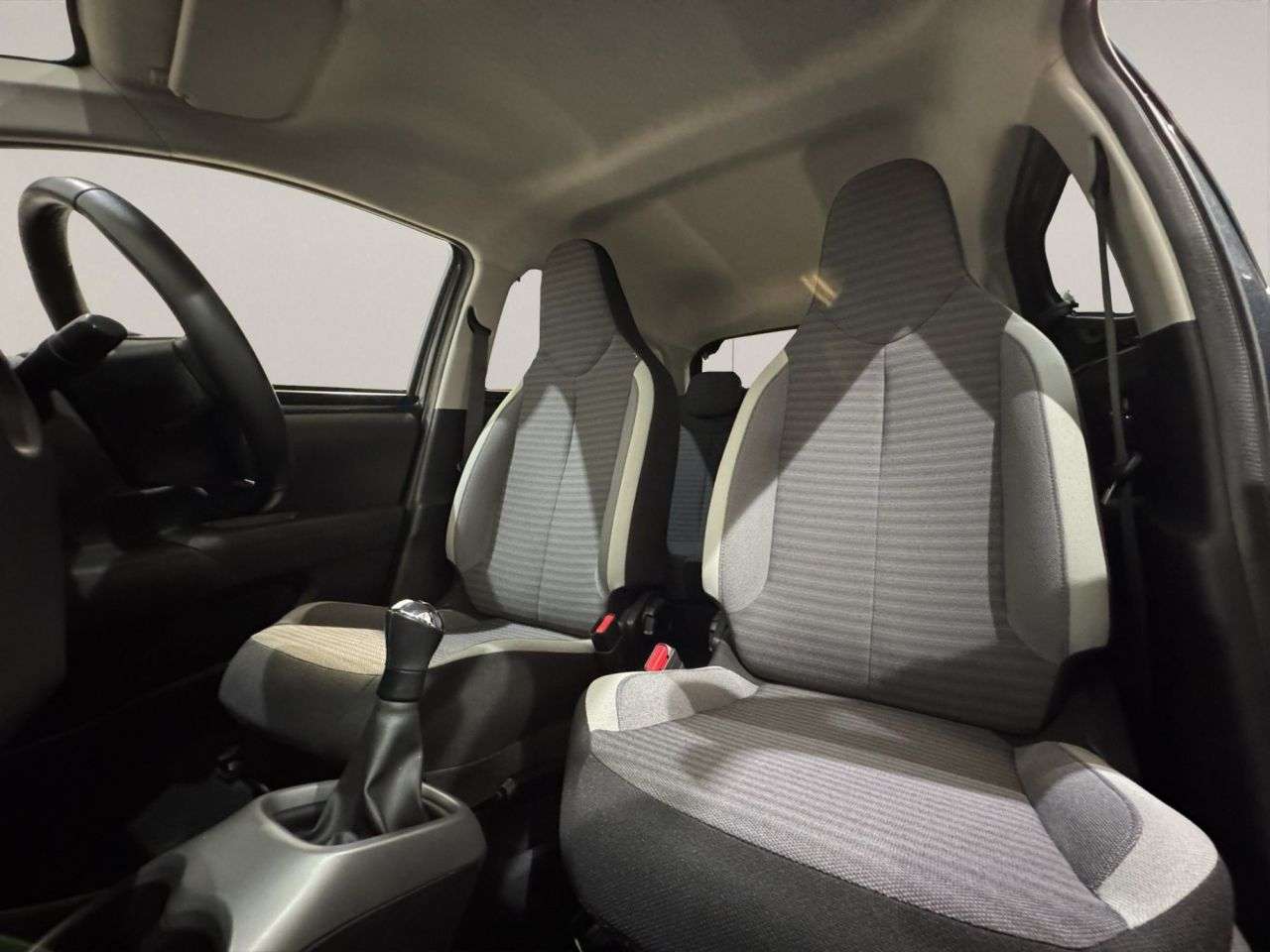 2019 TOYOTA AYGO 2019 TOYOTA AYGO