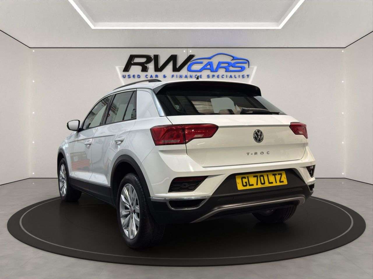 A 2020 VOLKSWAGEN T-ROC 1.0 TSI SE SUV 5dr Petrol Manual Euro 6 (s/s) (110 ps) A 2020 VOLKSWAGEN T-ROC 1.0 TSI SE SUV 5dr Petrol Manual Euro 6 (s/s) (110 ps)
