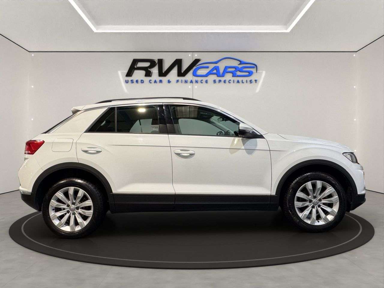 2020 VOLKSWAGEN T-ROC 2020 VOLKSWAGEN T-ROC