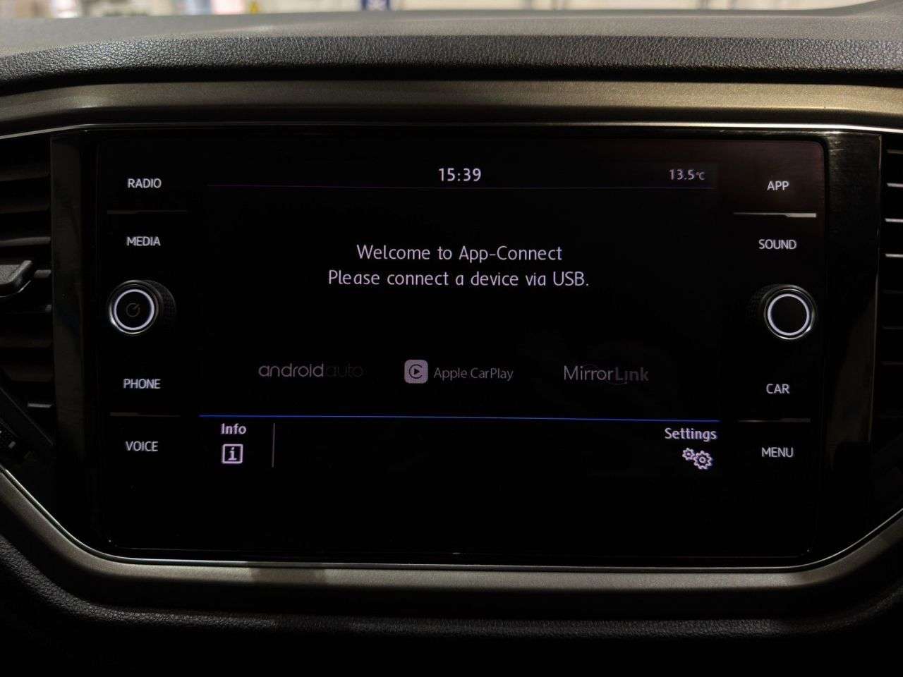 2020 VOLKSWAGEN T-ROC 2020 VOLKSWAGEN T-ROC