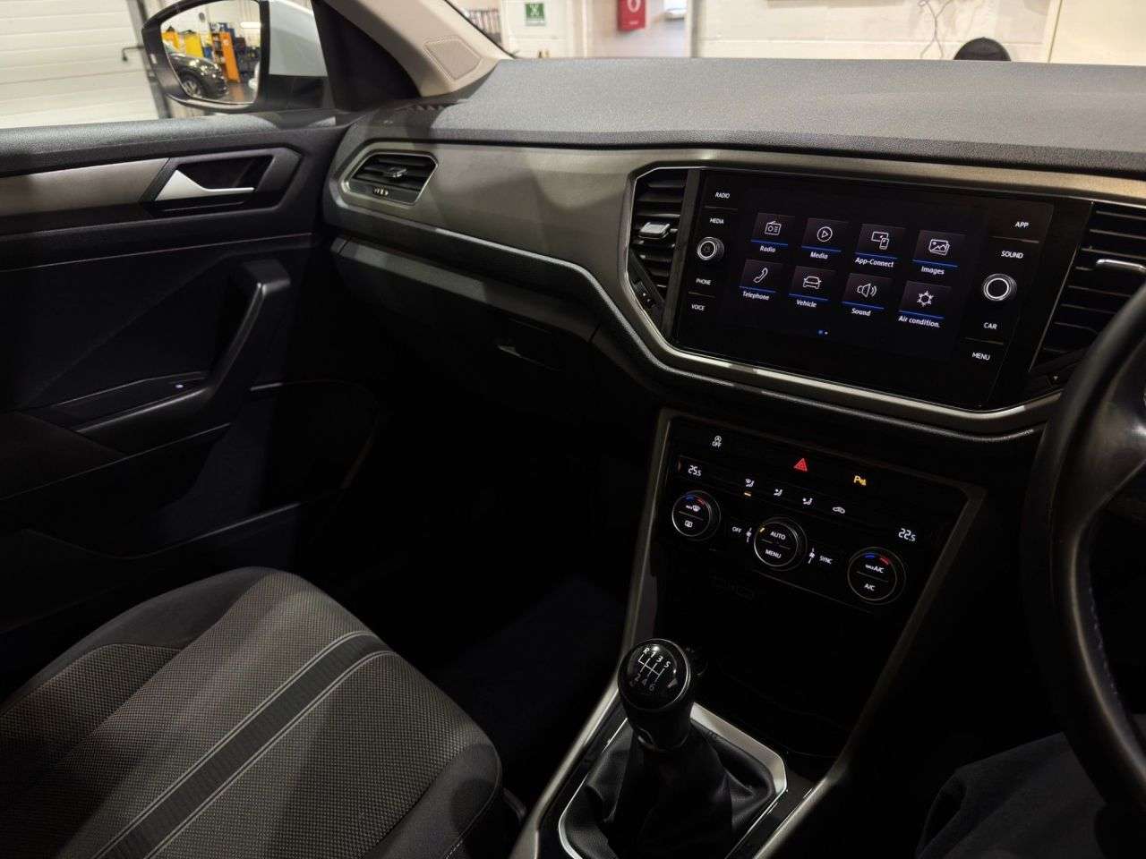 2020 VOLKSWAGEN T-ROC 2020 VOLKSWAGEN T-ROC