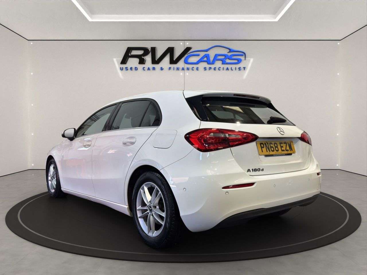 A 2018 MERCEDES-BENZ A-CLASS 1.5 A180d SE (Executive) Hatchback 5dr Diesel 7G-DCT Euro 6 (s/s) (116 ps) A 2018 MERCEDES-BENZ A-CLASS 1.5 A180d SE (Executive) Hatchback 5dr Diesel 7G-DCT Euro 6 (s/s) (116 ps)