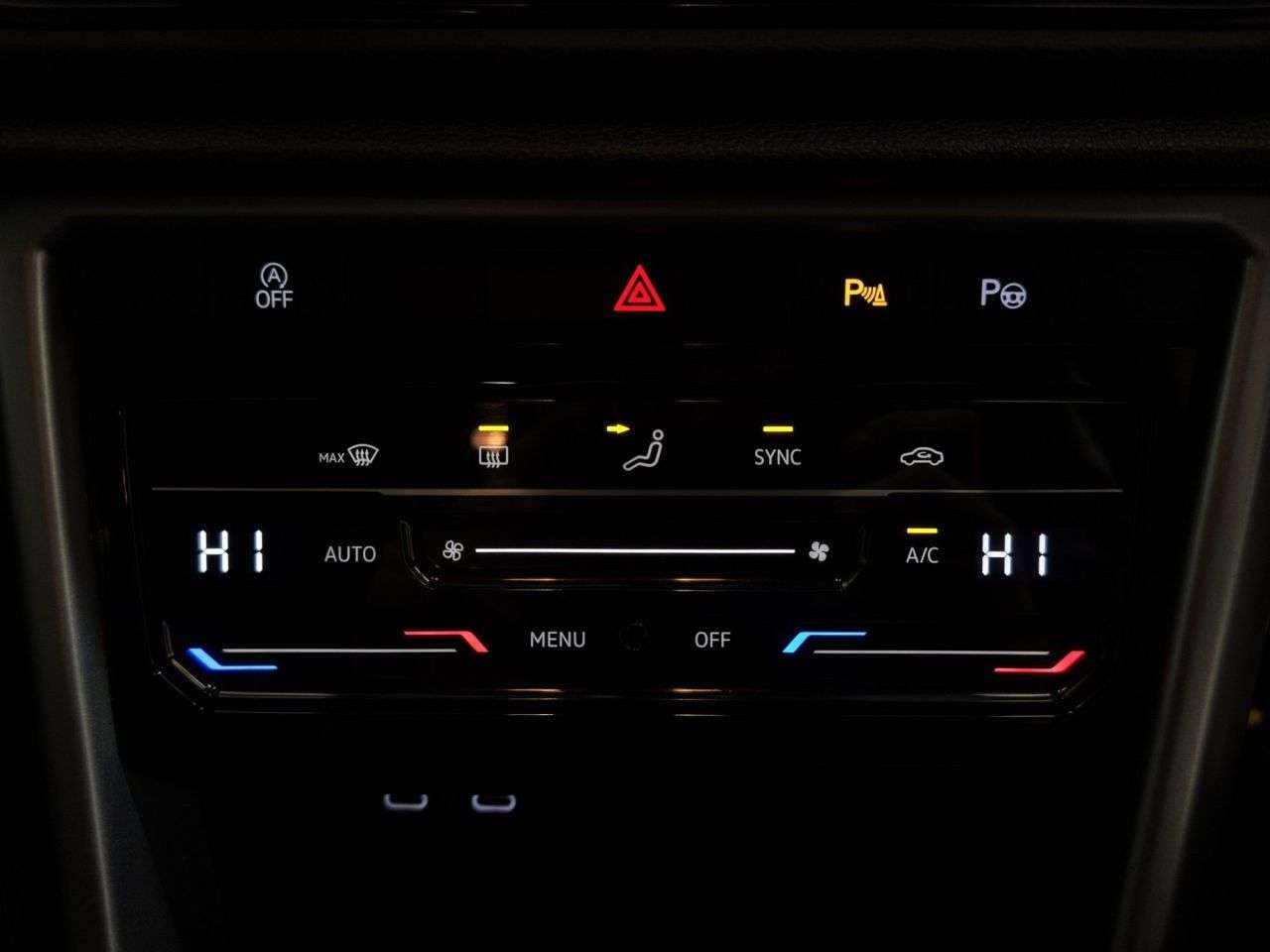 2023 VOLKSWAGEN T-ROC 2023 VOLKSWAGEN T-ROC