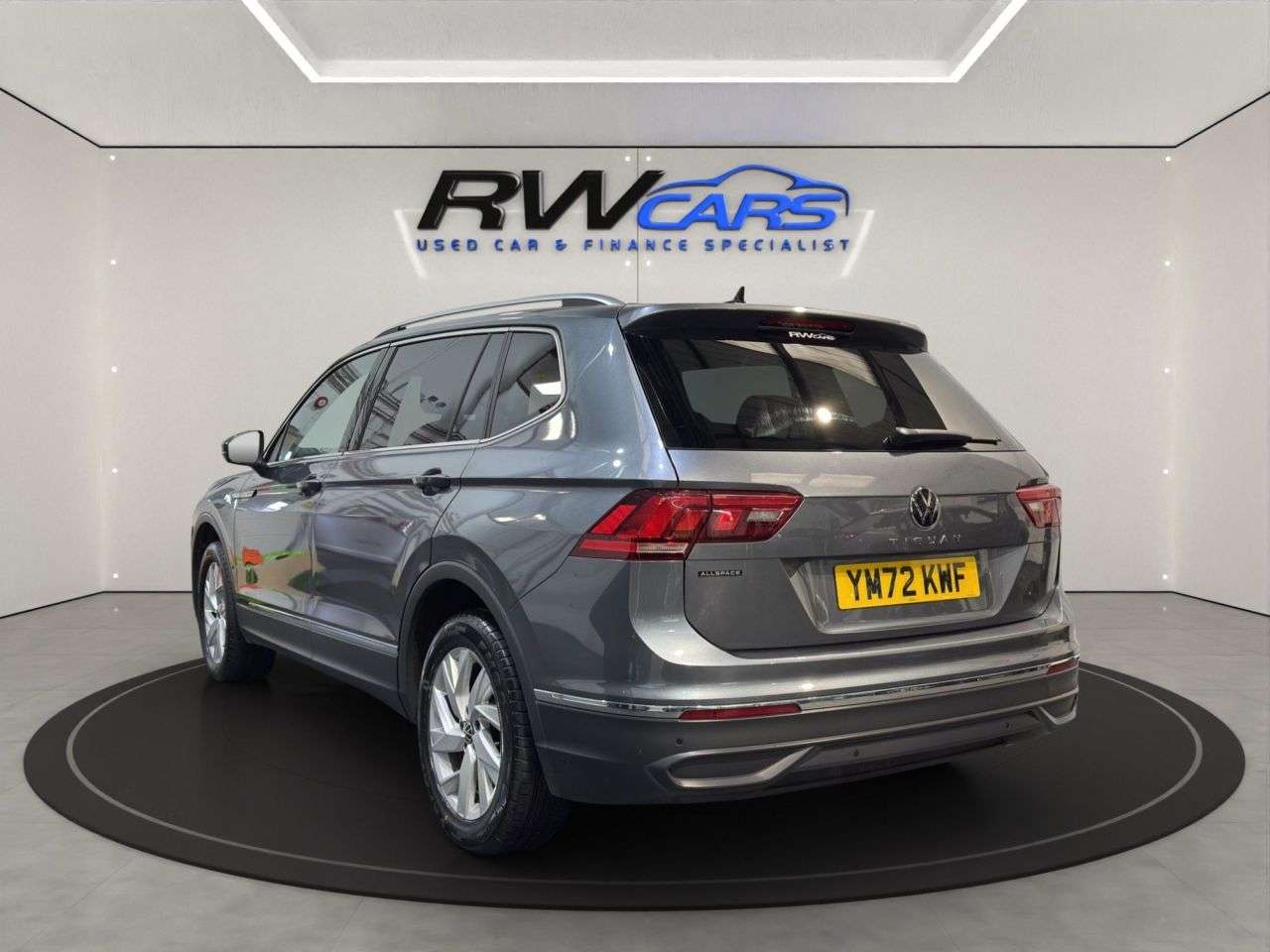 A 2023 VOLKSWAGEN TIGUAN ALLSPACE 1.5 TSI Life SUV 5dr Petrol DSG Euro 6 (s/s) (150 ps) A 2023 VOLKSWAGEN TIGUAN ALLSPACE 1.5 TSI Life SUV 5dr Petrol DSG Euro 6 (s/s) (150 ps)