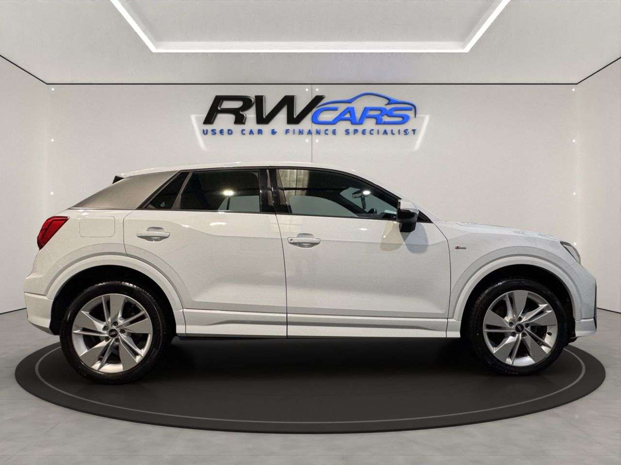 2021 AUDI Q2 2021 AUDI Q2