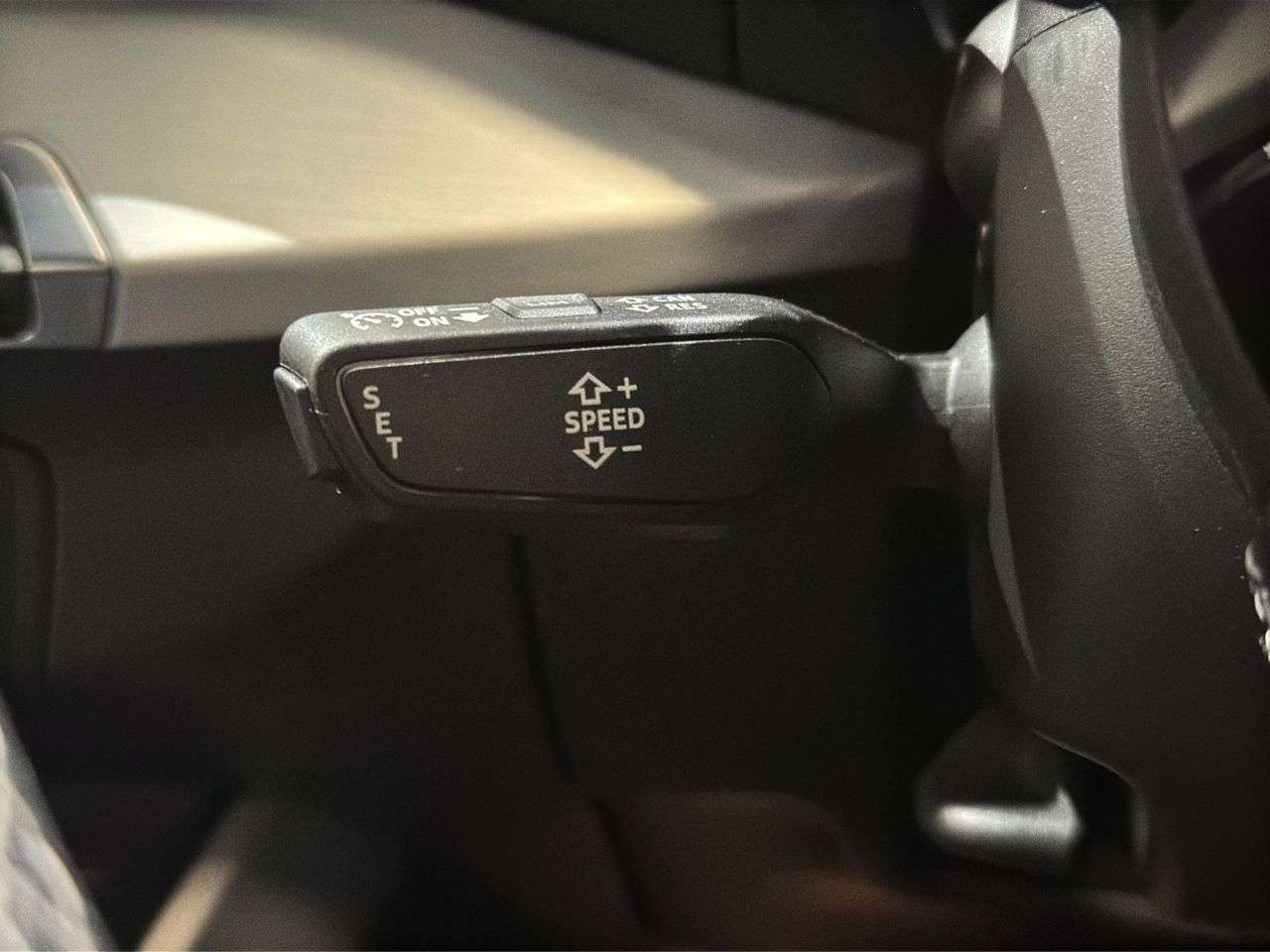 2021 AUDI Q2 2021 AUDI Q2