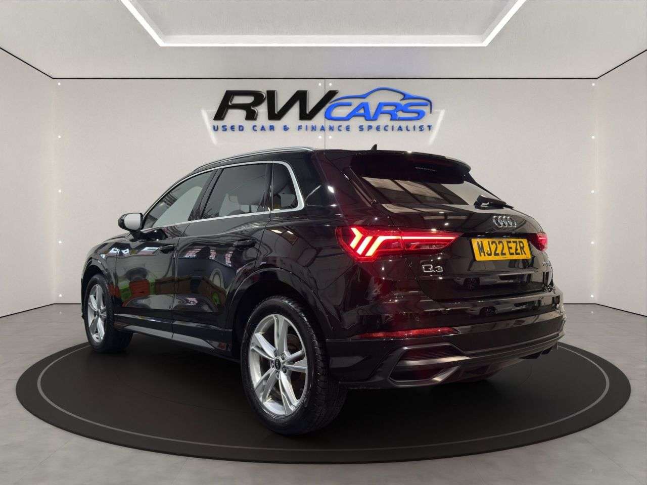 A 2022 AUDI Q3 1.5 TFSI CoD 35 S line SUV 5dr Petrol S Tronic Euro 6 (s/s) (150 ps) A 2022 AUDI Q3 1.5 TFSI CoD 35 S line SUV 5dr Petrol S Tronic Euro 6 (s/s) (150 ps)
