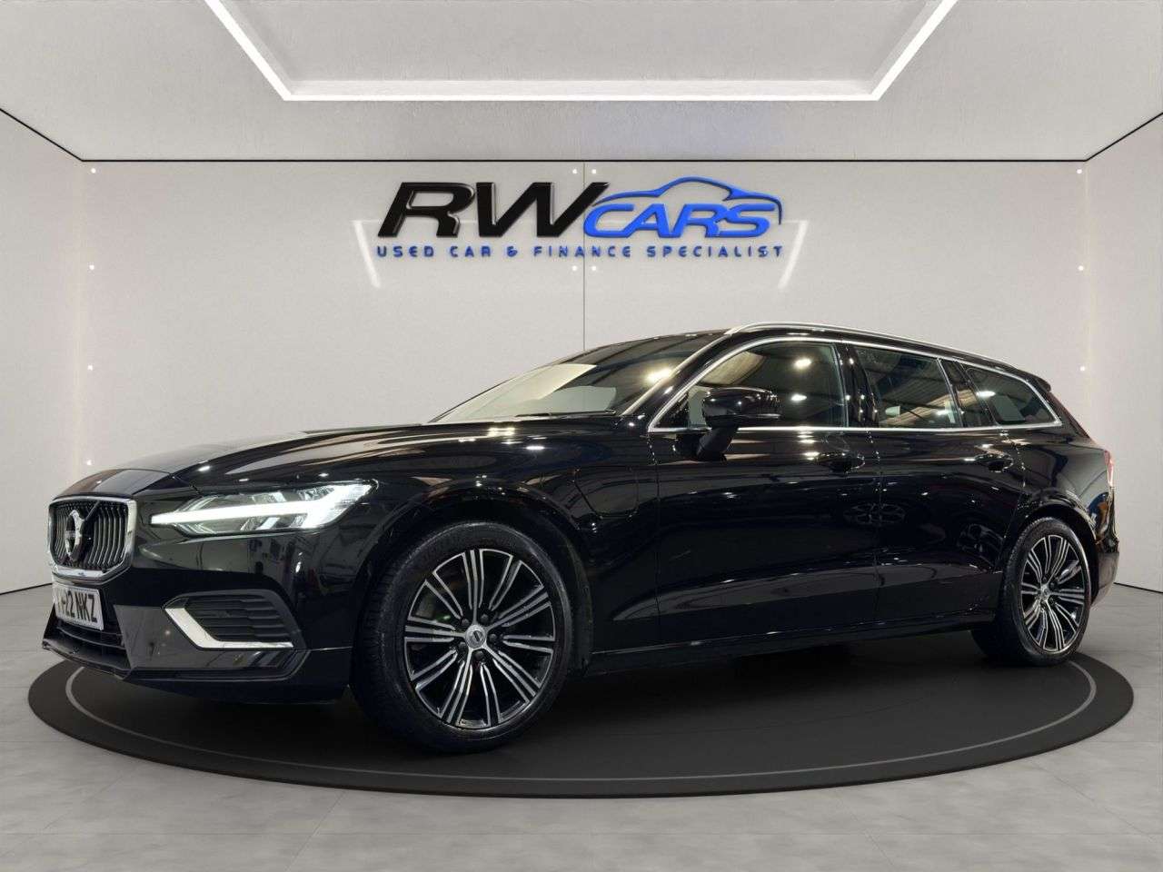 A 2022 VOLVO V60 2.0h T6 Recharge 18.8kWh Inscription Estate 5dr Petrol Plug-in Hybrid Auto A 2022 VOLVO V60 2.0h T6 Recharge 18.8kWh Inscription Estate 5dr Petrol Plug-in Hybrid Auto
