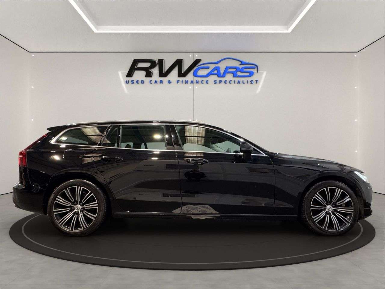 2022 VOLVO V60 2022 VOLVO V60