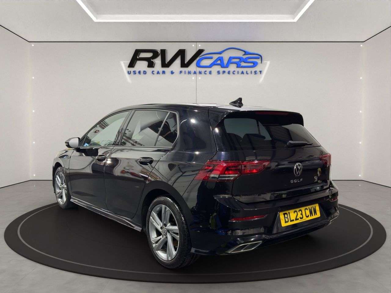 A 2023 VOLKSWAGEN GOLF 1.5 TSI R-Line Hatchback 5dr Petrol Manual Euro 6 (s/s) (130 ps) A 2023 VOLKSWAGEN GOLF 1.5 TSI R-Line Hatchback 5dr Petrol Manual Euro 6 (s/s) (130 ps)