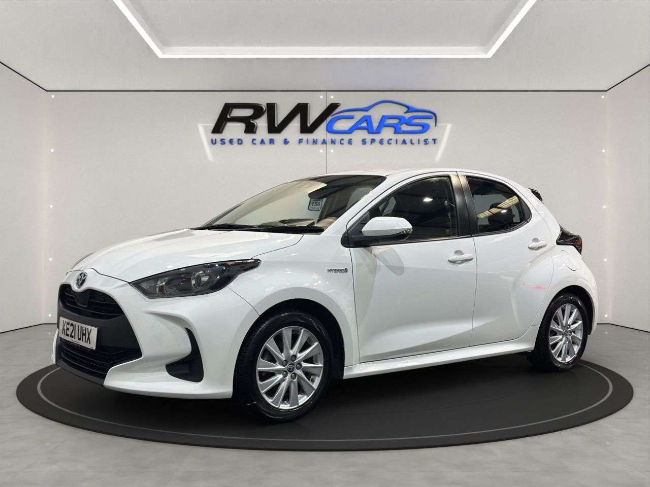A 2021 TOYOTA YARIS 1.5 VVT-h Icon Hatchback 5dr Petrol Hybrid E-CVT Euro 6 (s/s) (116 ps) A 2021 TOYOTA YARIS 1.5 VVT-h Icon Hatchback 5dr Petrol Hybrid E-CVT Euro 6 (s/s) (116 ps)