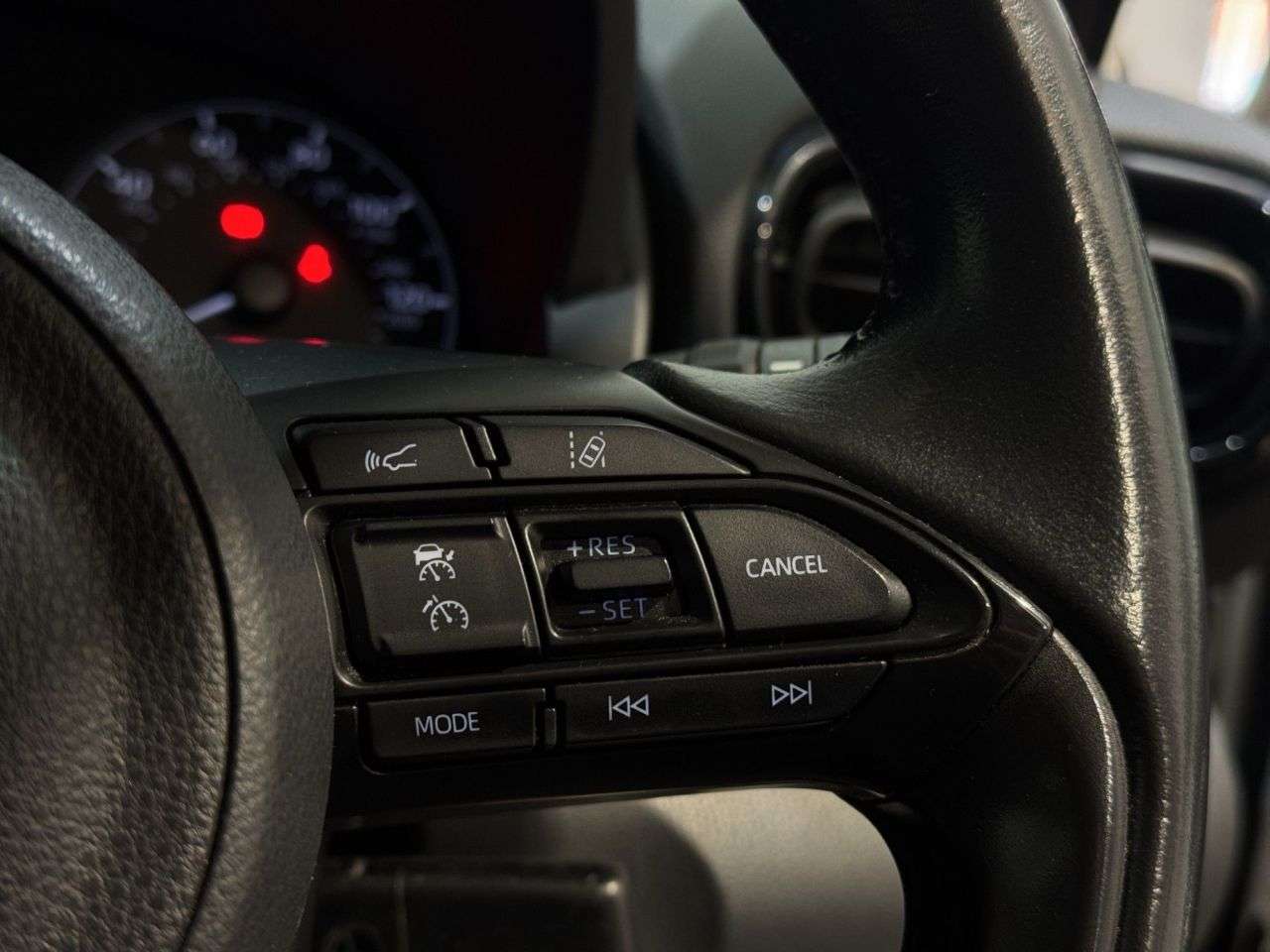 2021 TOYOTA YARIS 2021 TOYOTA YARIS