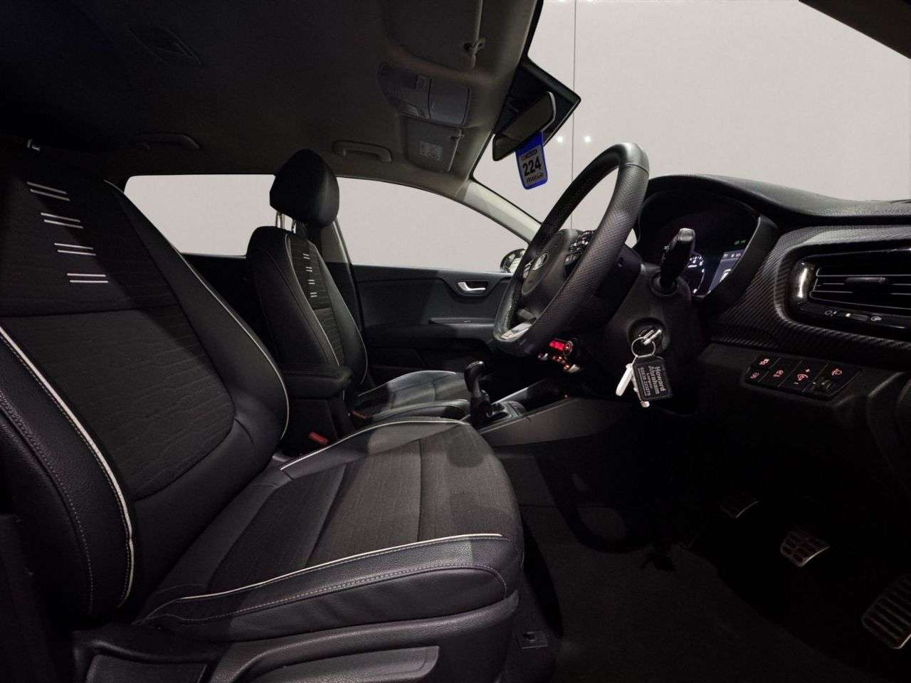 2021 KIA STONIC 2021 KIA STONIC