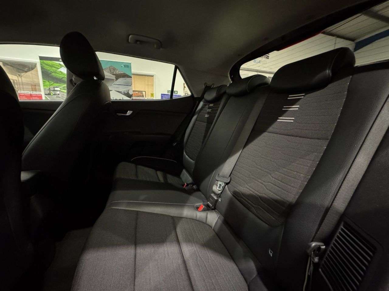 2021 KIA STONIC 2021 KIA STONIC