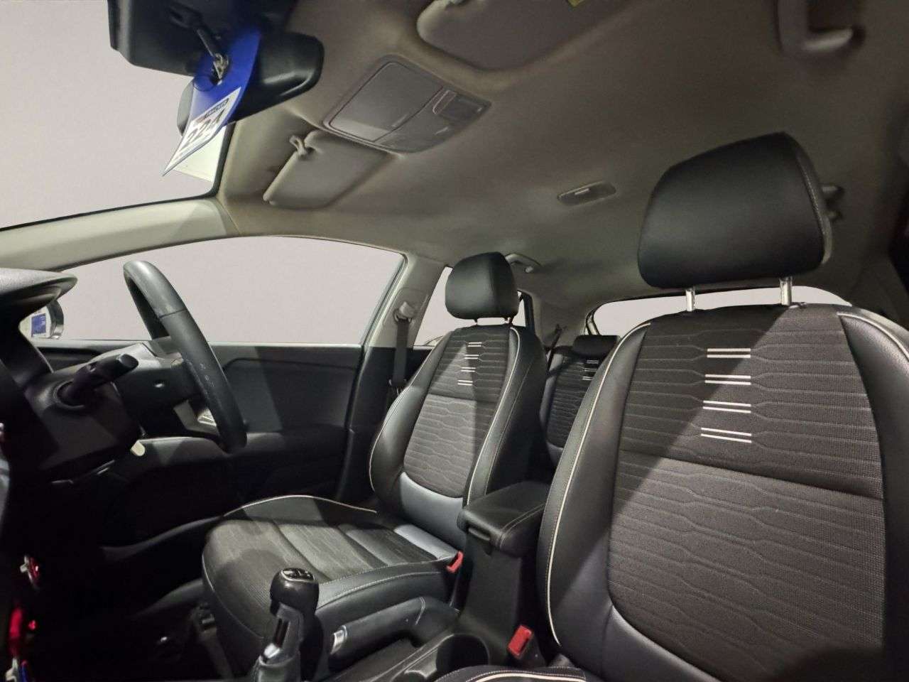 2021 KIA STONIC 2021 KIA STONIC