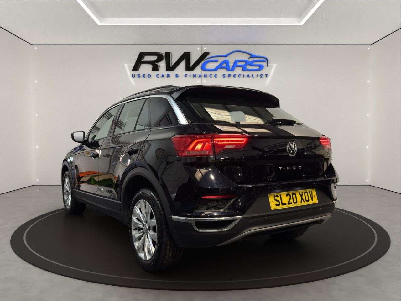 A 2020 VOLKSWAGEN T-ROC 1.0 TSI GPF SE SUV 5dr Petrol Manual Euro 6 (s/s) (115 ps) A 2020 VOLKSWAGEN T-ROC 1.0 TSI GPF SE SUV 5dr Petrol Manual Euro 6 (s/s) (115 ps)