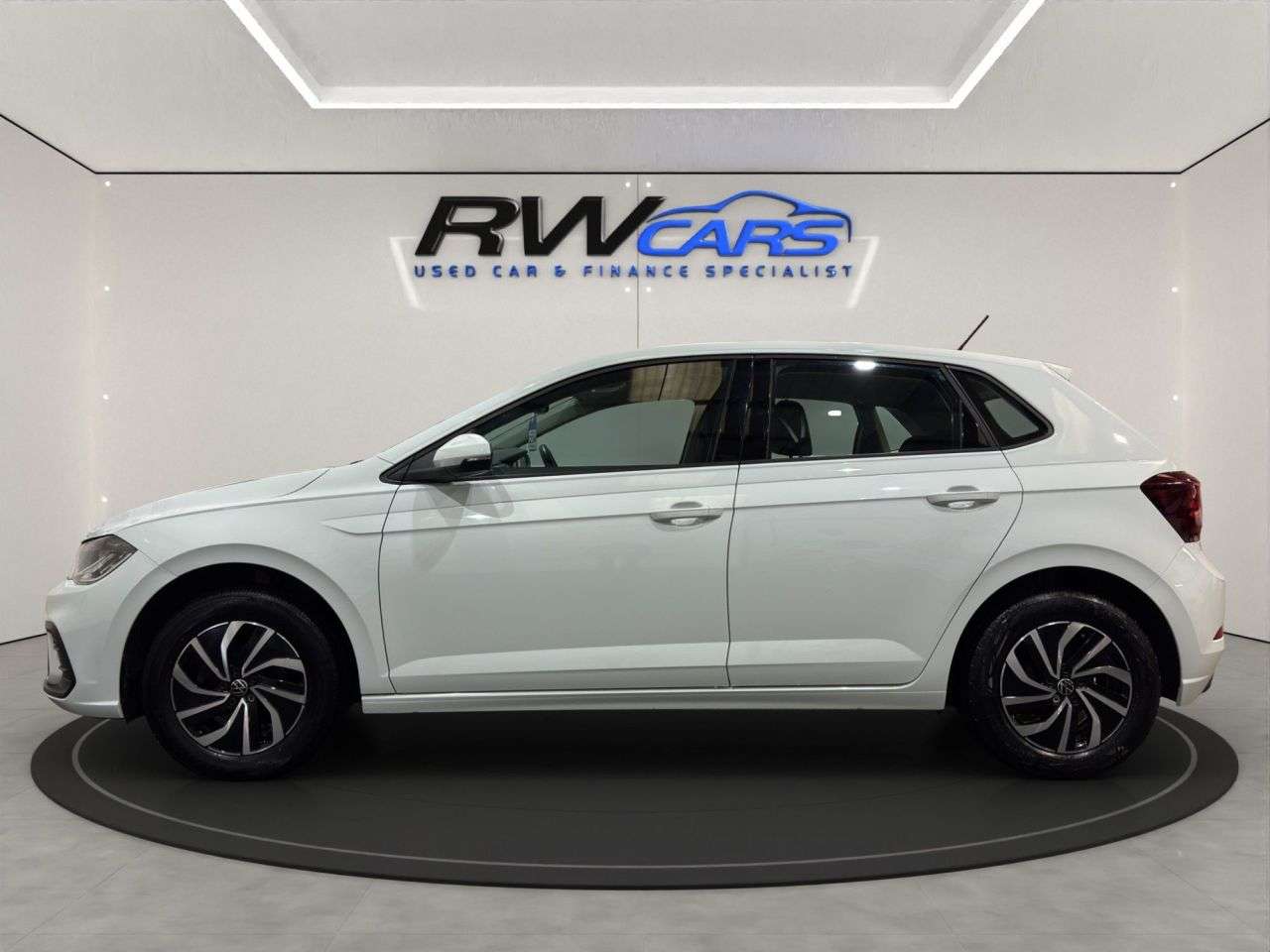 A 2023 VOLKSWAGEN POLO 1.0 EVO Life Hatchback 5dr Petrol Manual Euro 6 (s/s) (80 ps) A 2023 VOLKSWAGEN POLO 1.0 EVO Life Hatchback 5dr Petrol Manual Euro 6 (s/s) (80 ps)