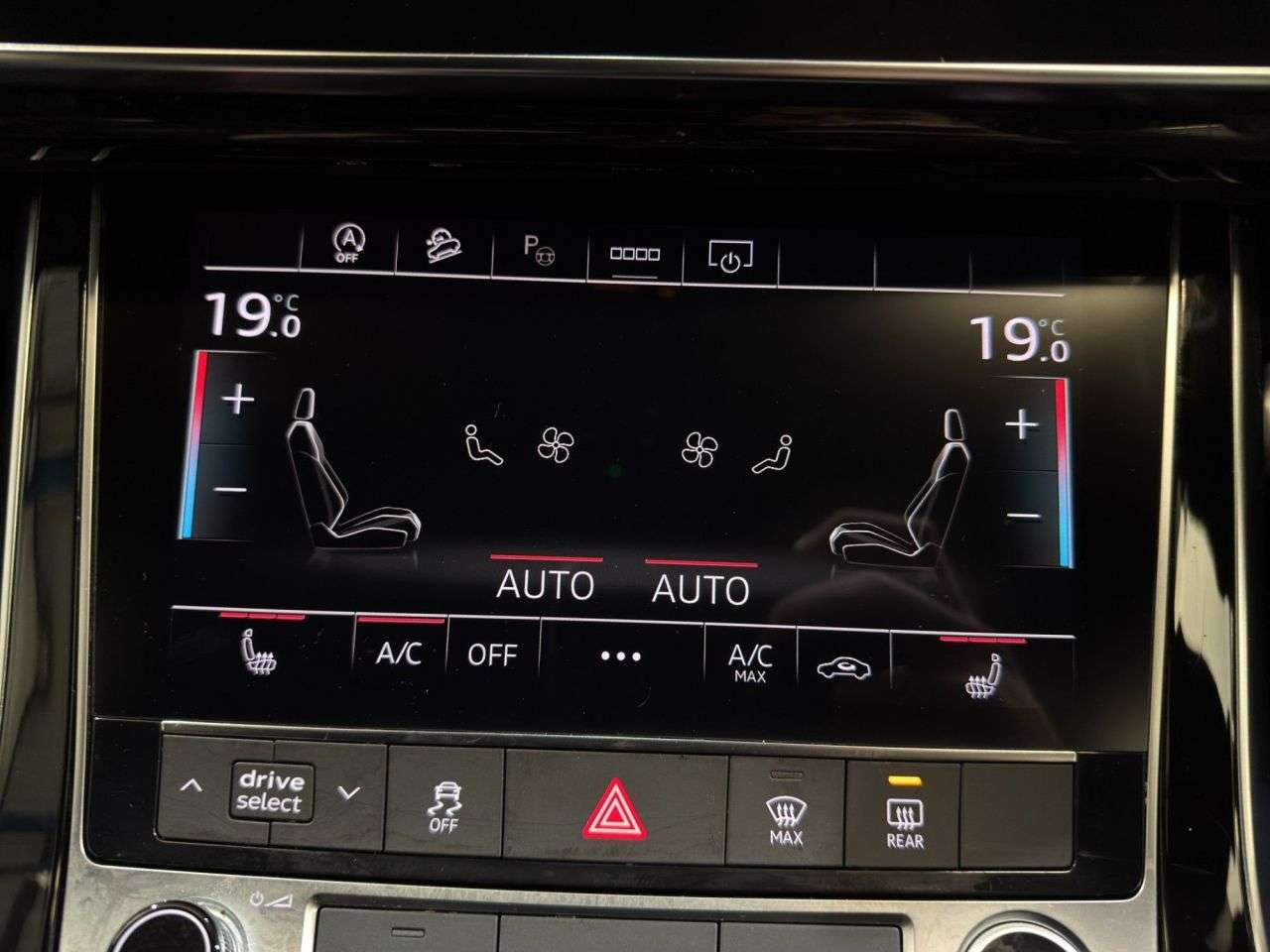 2023 AUDI Q7 2023 AUDI Q7