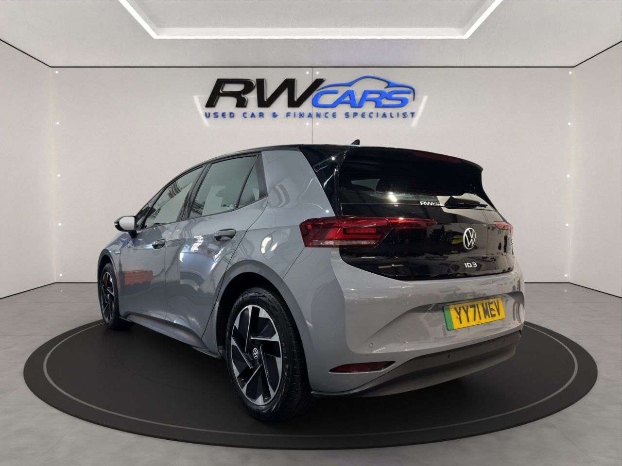 A 2021 VOLKSWAGEN ID.3 Pro 58kWh Life Hatchback 5dr Electric Auto (145 ps) A 2021 VOLKSWAGEN ID.3 Pro 58kWh Life Hatchback 5dr Electric Auto (145 ps)