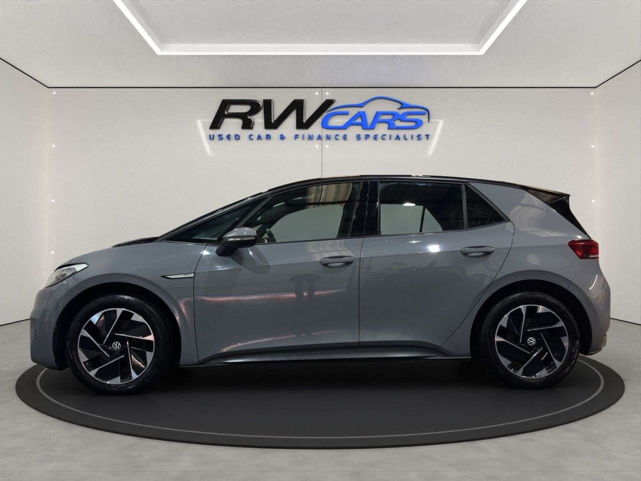 A 2021 VOLKSWAGEN ID.3 Pro 58kWh Life Hatchback 5dr Electric Auto (145 ps) A 2021 VOLKSWAGEN ID.3 Pro 58kWh Life Hatchback 5dr Electric Auto (145 ps)