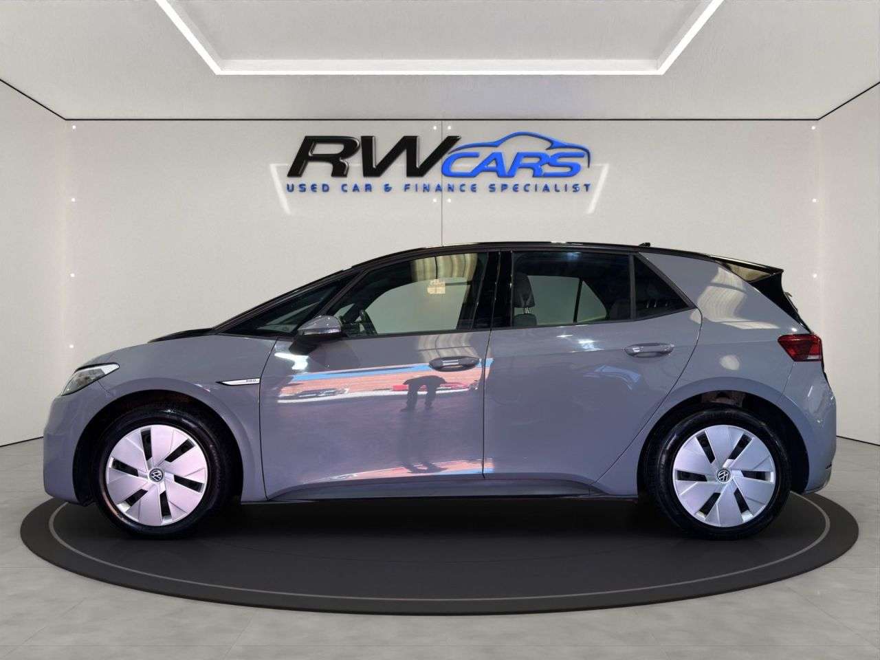A 2022 VOLKSWAGEN ID.3 Pro 58kWh Life Hatchback 5dr Electric Auto (145 ps) A 2022 VOLKSWAGEN ID.3 Pro 58kWh Life Hatchback 5dr Electric Auto (145 ps)