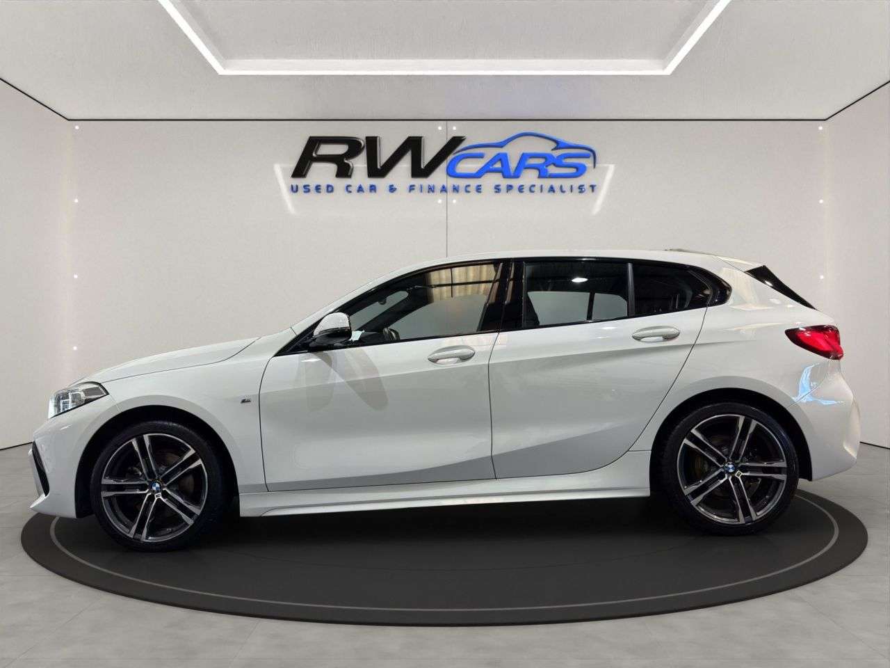 A 2023 BMW 1 SERIES 1.5 118i M Sport (LCP) Hatchback 5dr Petrol Manual Euro 6 (s/s) (136 ps) A 2023 BMW 1 SERIES 1.5 118i M Sport (LCP) Hatchback 5dr Petrol Manual Euro 6 (s/s) (136 ps)