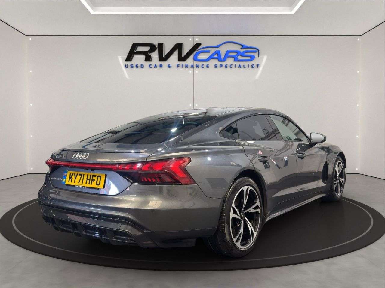 2021 AUDI E-TRON GT 2021 AUDI E-TRON GT