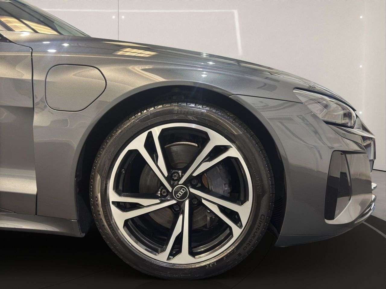 2021 AUDI E-TRON GT 2021 AUDI E-TRON GT