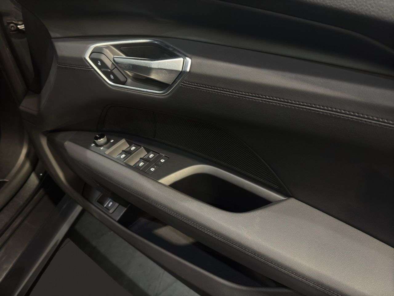 2021 AUDI E-TRON GT 2021 AUDI E-TRON GT