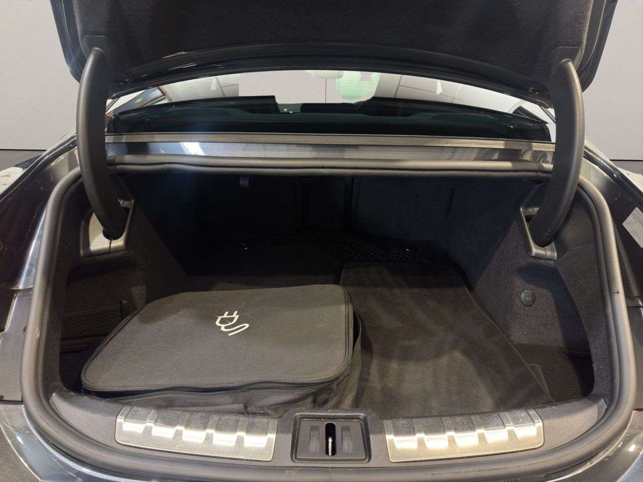 2021 AUDI E-TRON GT 2021 AUDI E-TRON GT