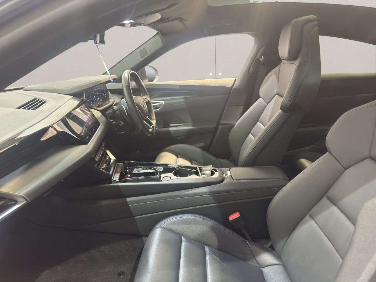 2021 AUDI E-TRON GT 2021 AUDI E-TRON GT