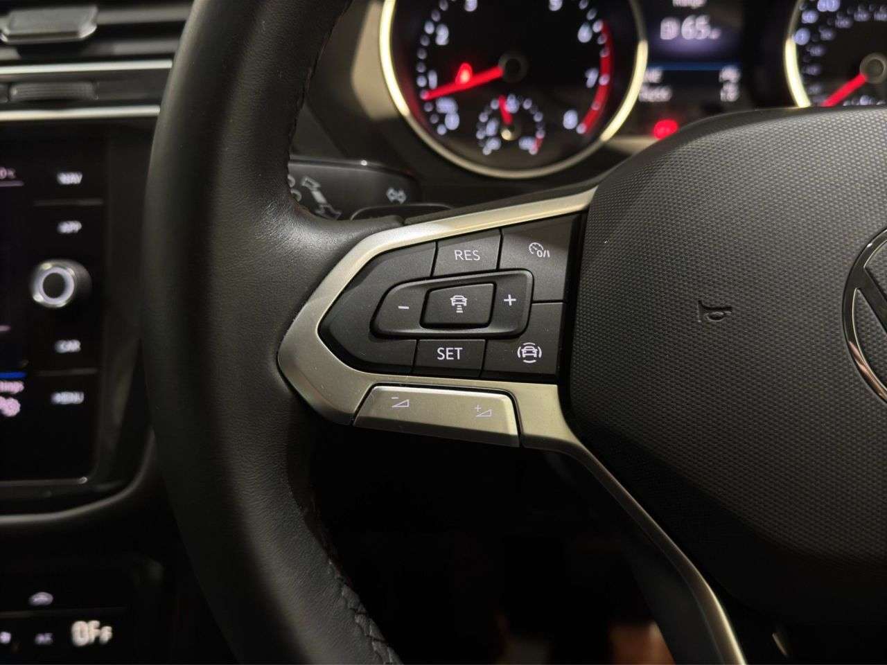 2021 VOLKSWAGEN TIGUAN 2021 VOLKSWAGEN TIGUAN