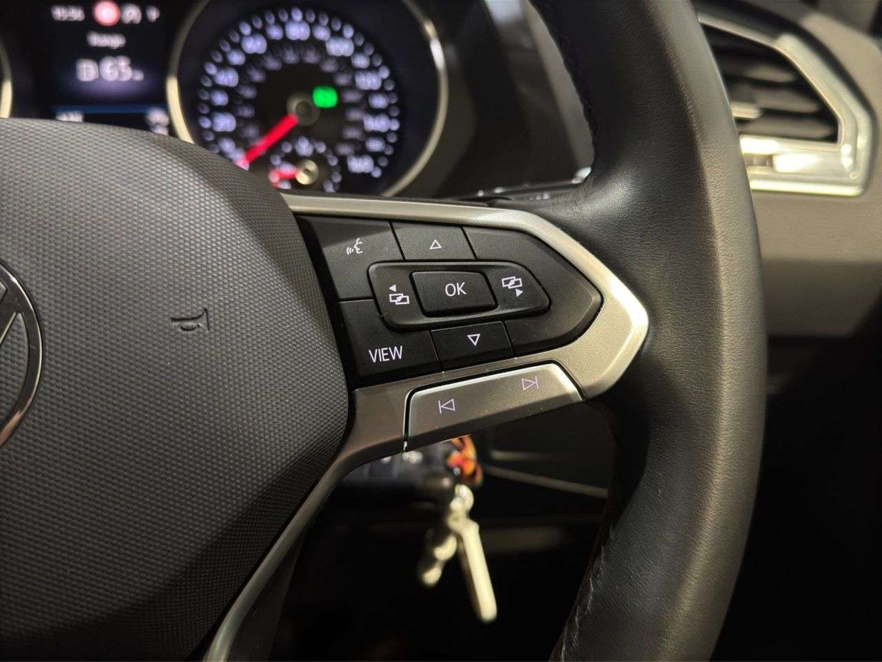 2021 VOLKSWAGEN TIGUAN 2021 VOLKSWAGEN TIGUAN