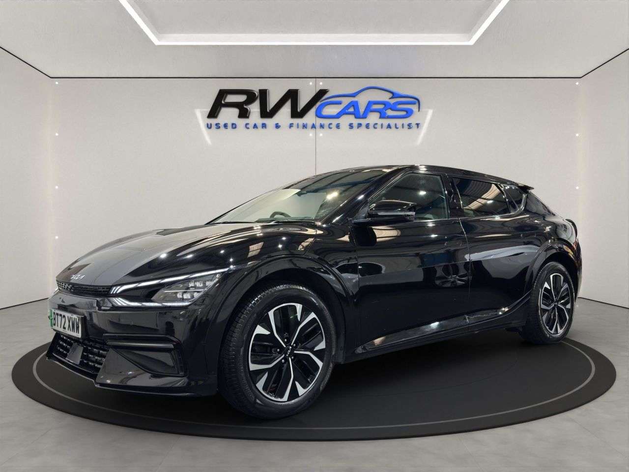 A 2023 KIA EV6 77.4kWh GT-Line Hatchback 5dr Electric Auto (225 bhp) A 2023 KIA EV6 77.4kWh GT-Line Hatchback 5dr Electric Auto (225 bhp)