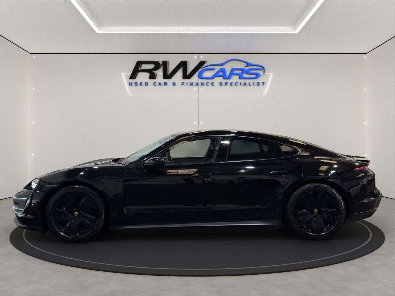 A 2021 PORSCHE TAYCAN Performance 79.2kWh Saloon 4dr Electric Auto RWD (11kW Charger) (408 ps) A 2021 PORSCHE TAYCAN Performance 79.2kWh Saloon 4dr Electric Auto RWD (11kW Charger) (408 ps)
