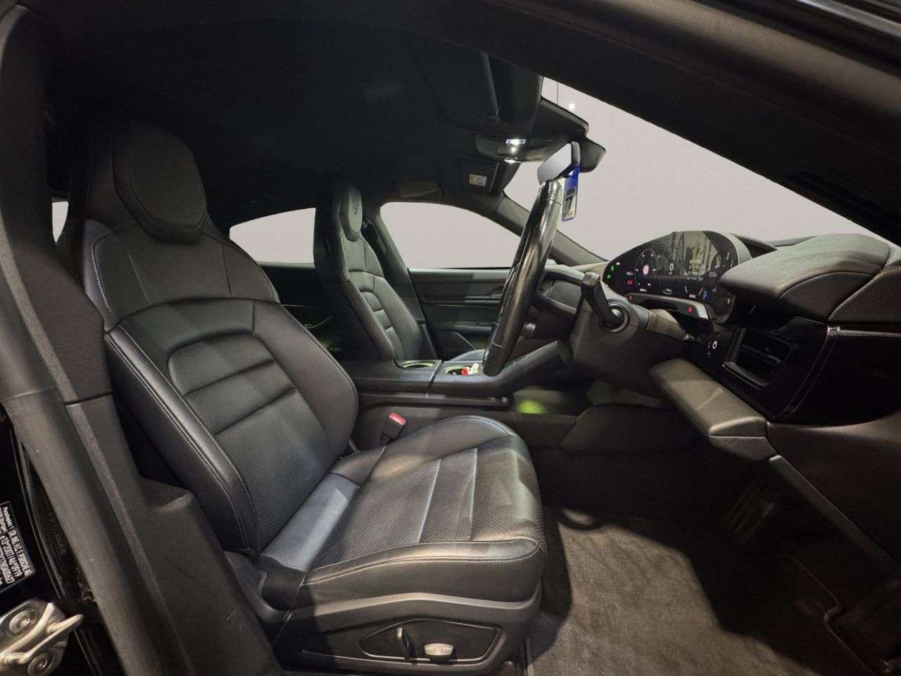 2021 PORSCHE TAYCAN 2021 PORSCHE TAYCAN