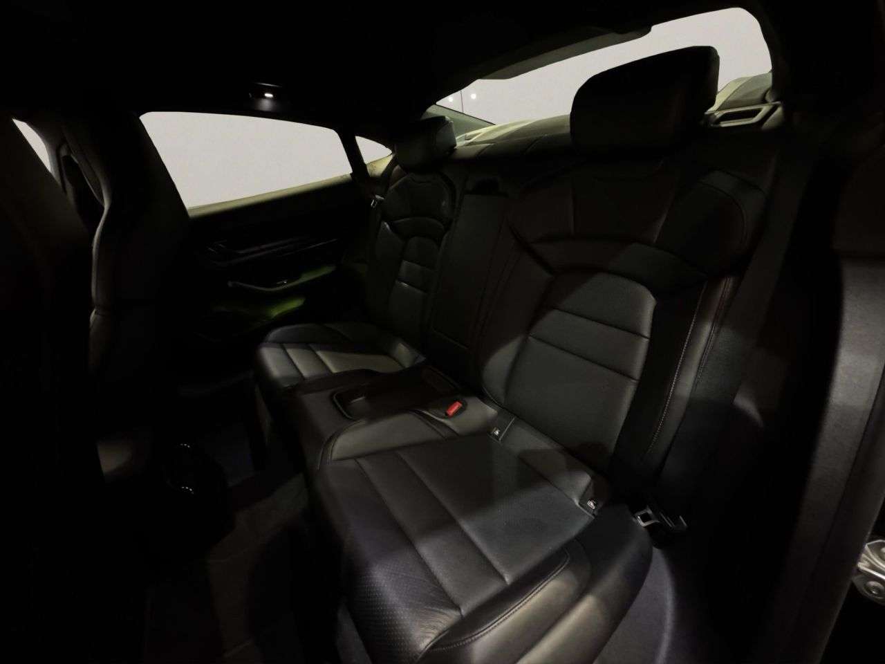 2021 PORSCHE TAYCAN 2021 PORSCHE TAYCAN