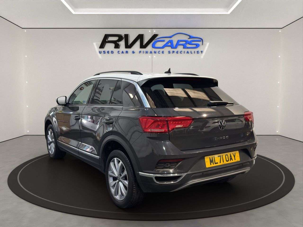 A 2022 VOLKSWAGEN T-ROC 1.5 TSI GPF EVO Design SUV 5dr Petrol Manual Euro 6 (s/s) (150 ps) A 2022 VOLKSWAGEN T-ROC 1.5 TSI GPF EVO Design SUV 5dr Petrol Manual Euro 6 (s/s) (150 ps)